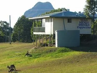 Glass On Glasshouse Glass House Mountains 0*,